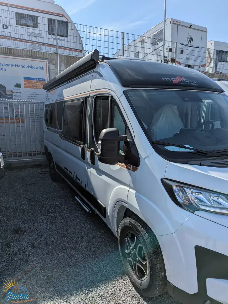 Fahrzeugbild Malibu Van Comfort 600 DB charming GT skyview Auto./Aufstelld./AHK 109-2280 #3
