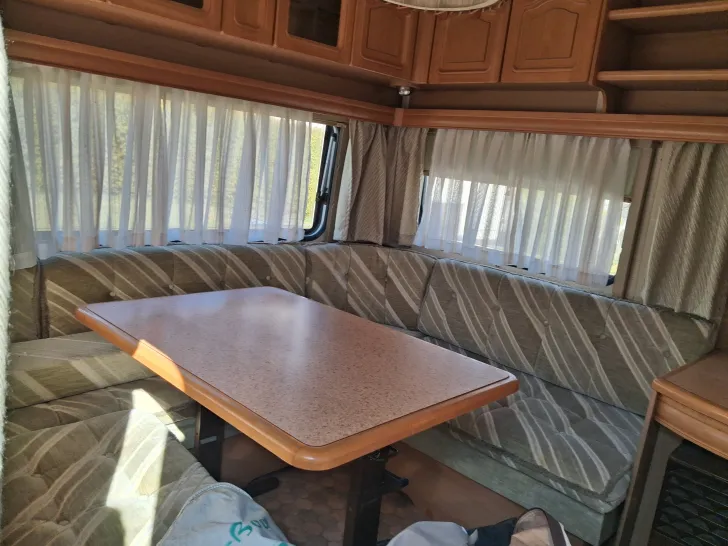 Fahrzeugbild Knaus Azur 600 #5