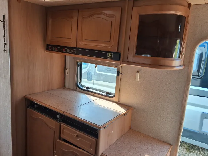 Fahrzeugbild Knaus Azur 600 #8