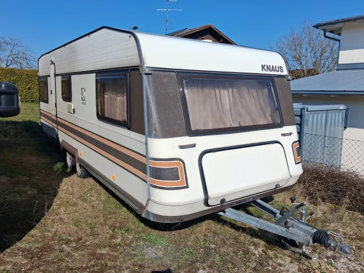 Fahrzeugbild Knaus Azur 600 #1