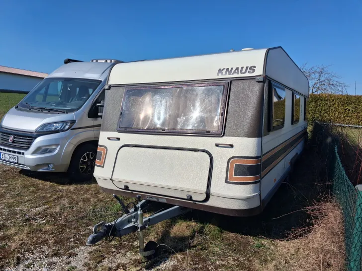 Fahrzeugbild Knaus Azur 600 #2