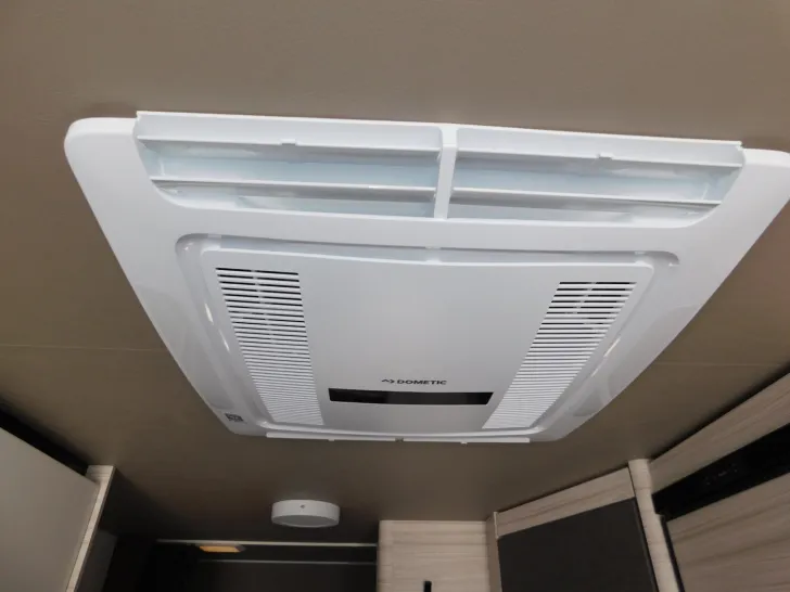 Fahrzeugbild Dethleffs c-joy Active 480 QLK Verfügbar ab November 2026 #13