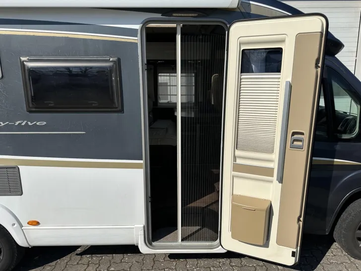 Fahrzeugbild Bürstner Nexxo T 690 fifty five #7