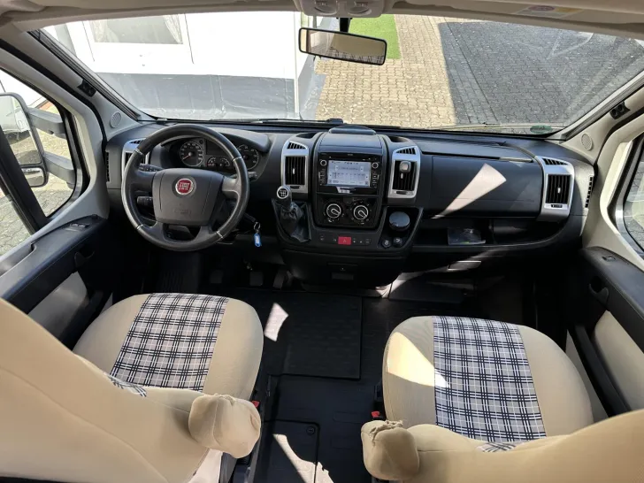 Fahrzeugbild Bürstner Nexxo T 690 fifty five #8