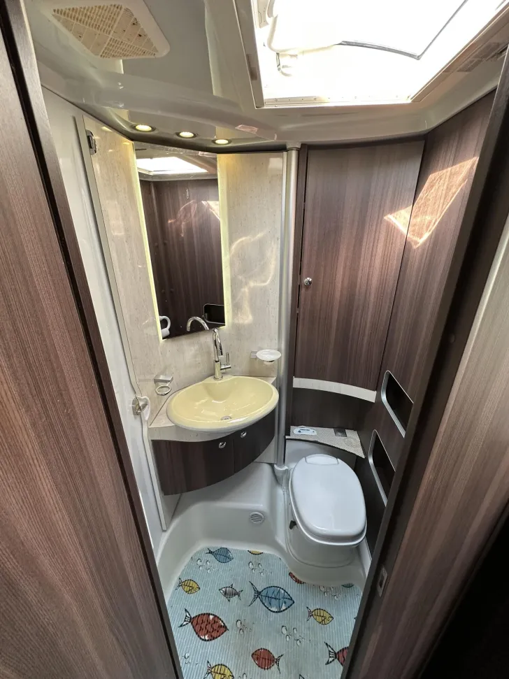 Fahrzeugbild Bürstner Nexxo T 690 fifty five #20