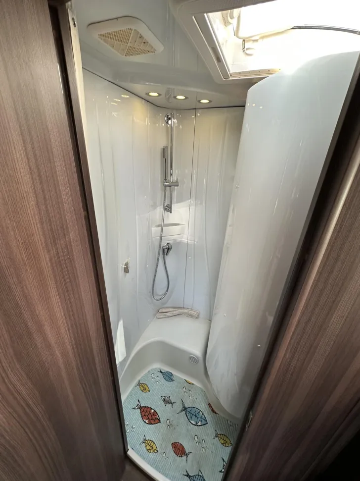 Fahrzeugbild Bürstner Nexxo T 690 fifty five #21