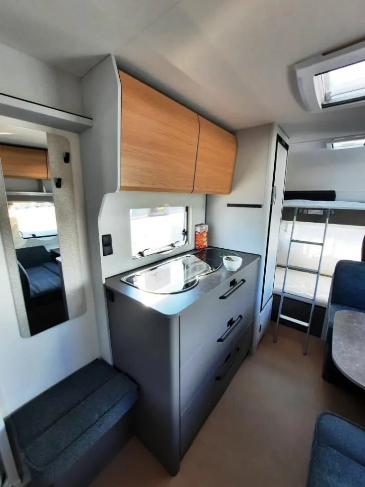 Fahrzeugbild Bürstner B66 480 TK Verfüg./Sparen Sie 3.670,- € #13