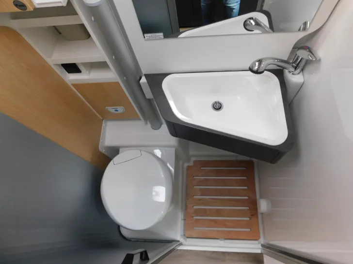 Fahrzeugbild Sunlight Cliff X 640 Verfügbar ab November 2026 #20