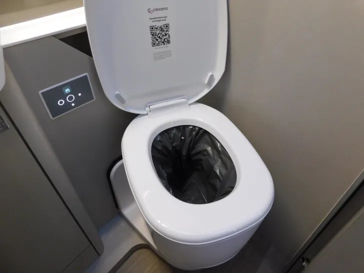 Fahrzeugbild Hymer Tramp S 685 HY4,Klima,Luftfeder,Lithium,Solar #20