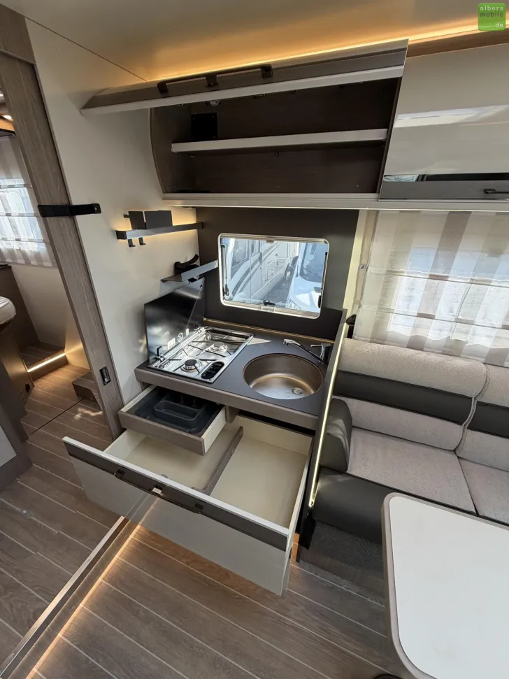 Fahrzeugbild Roller Team Zefiro 266 P Truma C 6 DE Heizung 4100 kg 2026 #13