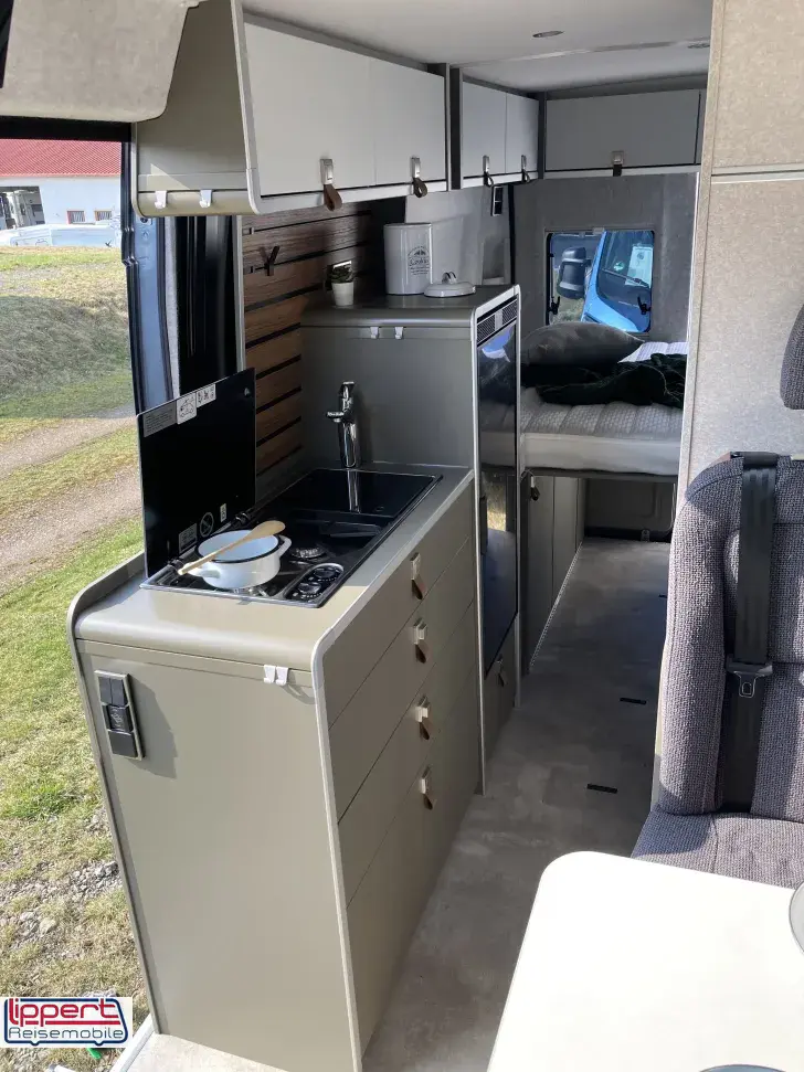 Fahrzeugbild Hymer Camper Van Yellowstone 601 Raumtrennbad #10