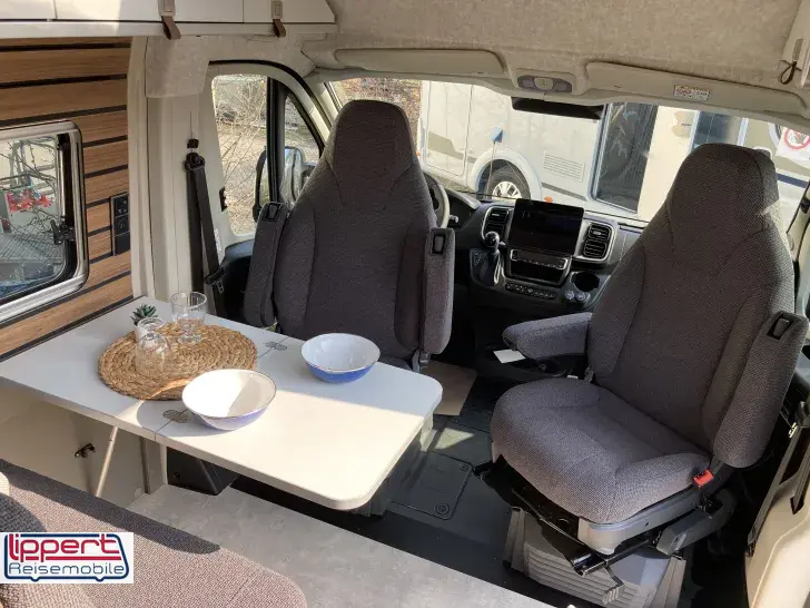Fahrzeugbild Hymer Camper Van Yellowstone 601 Raumtrennbad #9