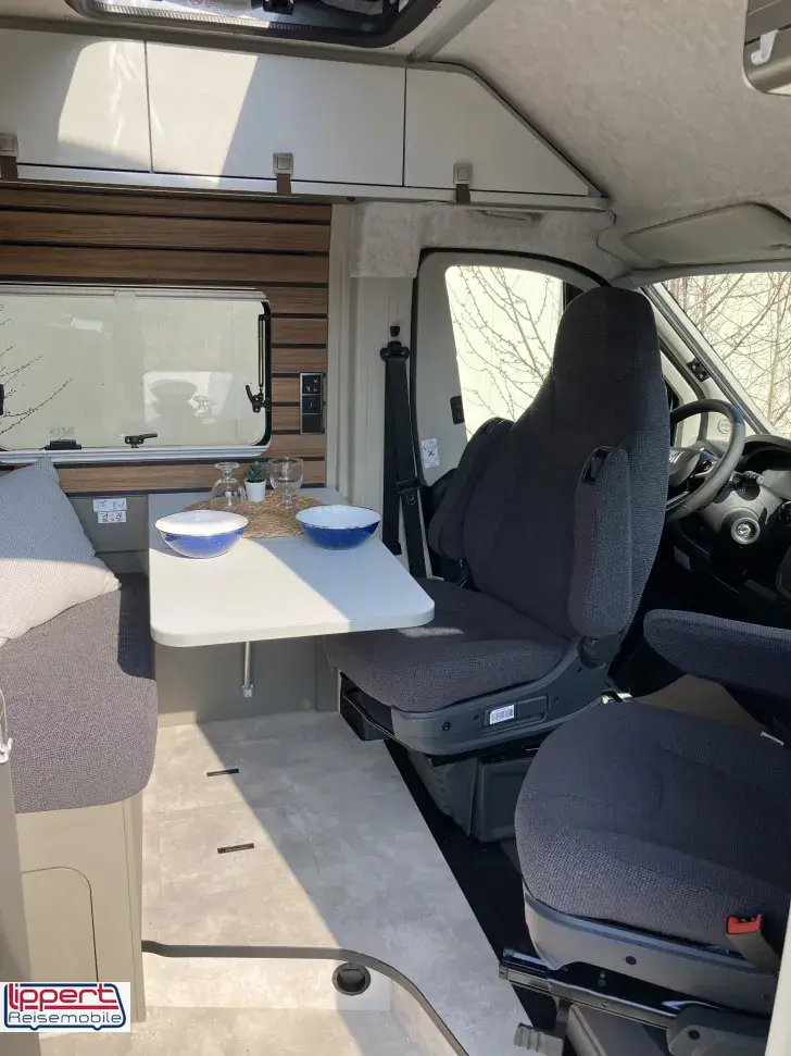 Fahrzeugbild Hymer Camper Van Yellowstone 601 Raumtrennbad #8