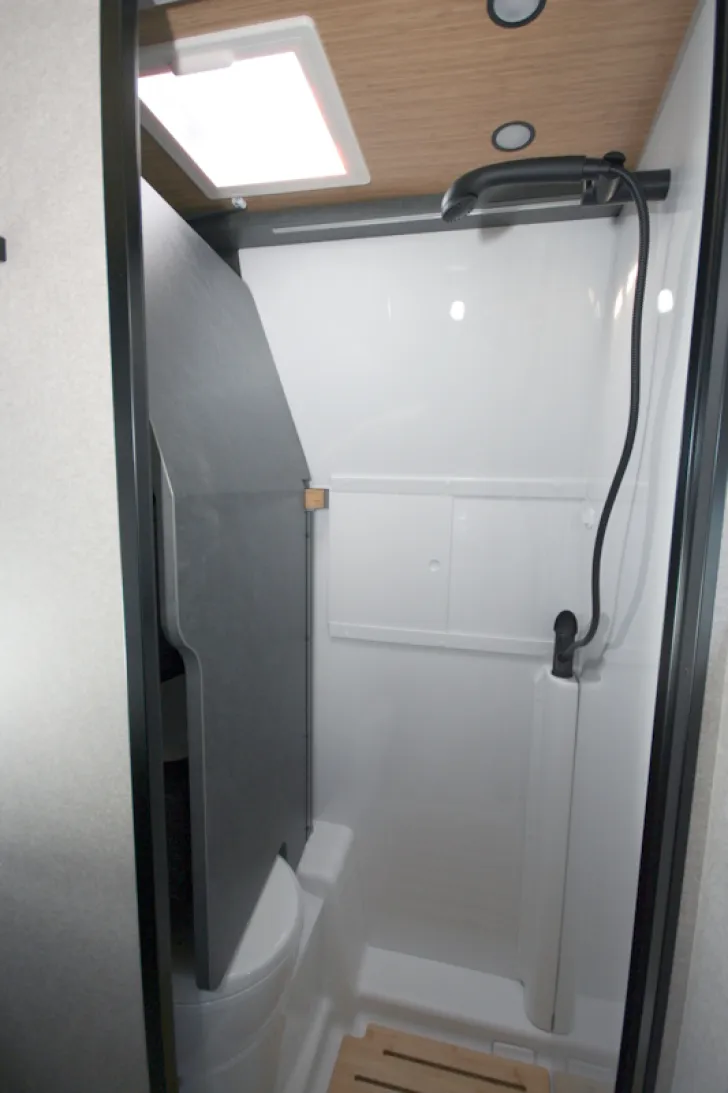 Fahrzeugbild Hymer Camper Van Redwood 601 #25