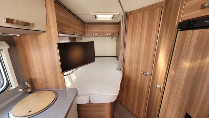 Fahrzeugbild Weinsberg CaraLoft 600 MF *SAT*TV*Klima*Solar*Navi*RFK* #15