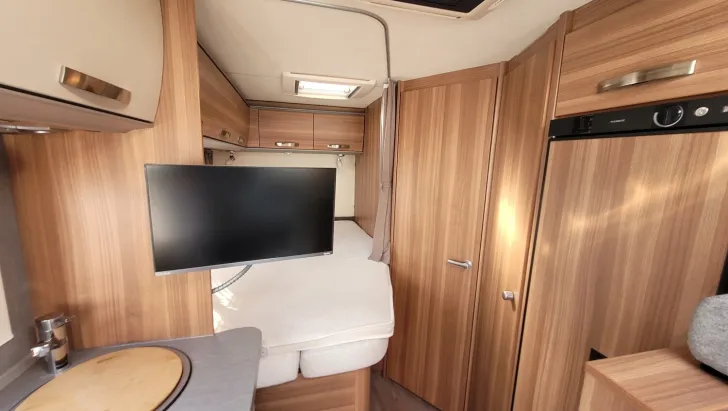 Fahrzeugbild Weinsberg CaraLoft 600 MF *SAT*TV*Klima*Solar*Navi*RFK* #16