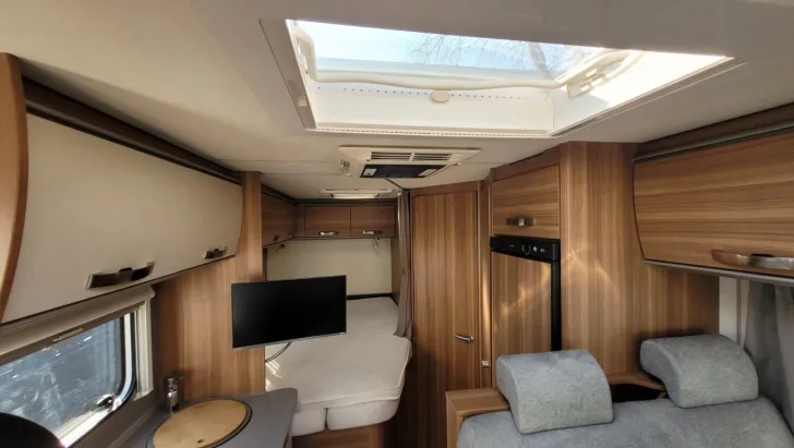 Fahrzeugbild Weinsberg CaraLoft 600 MF *SAT*TV*Klima*Solar*Navi*RFK* #18