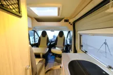 Fahrzeugbild Roadcar R 540/Festbett/Klima/Markise/AHK/Euro6 #11
