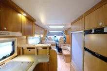 Fahrzeugbild Dethleffs T 6901 Eighty Edition/Festbett/Panorama/2xKlima #9