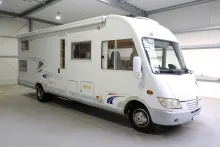 Fahrzeugbild Frankia I 8000 BD Luxury Class/1.Hand/Festbett+Hubbett #2
