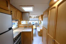 Fahrzeugbild Frankia I 8000 BD Luxury Class/1.Hand/Festbett+Hubbett #9