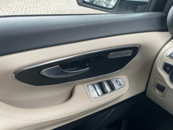 Fahrzeugbild Mercedes-Benz Marco Polo V 300d AMG #15