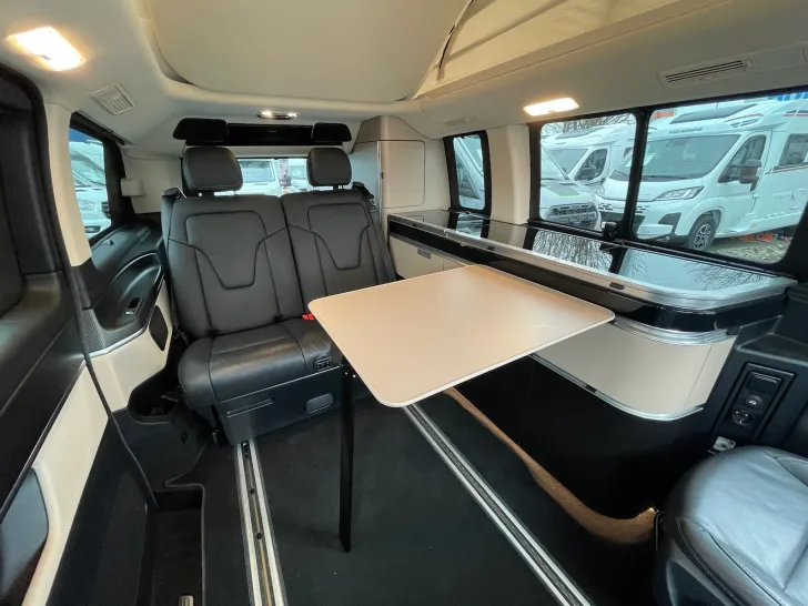 Fahrzeugbild Mercedes-Benz Marco Polo V 300d AMG #22