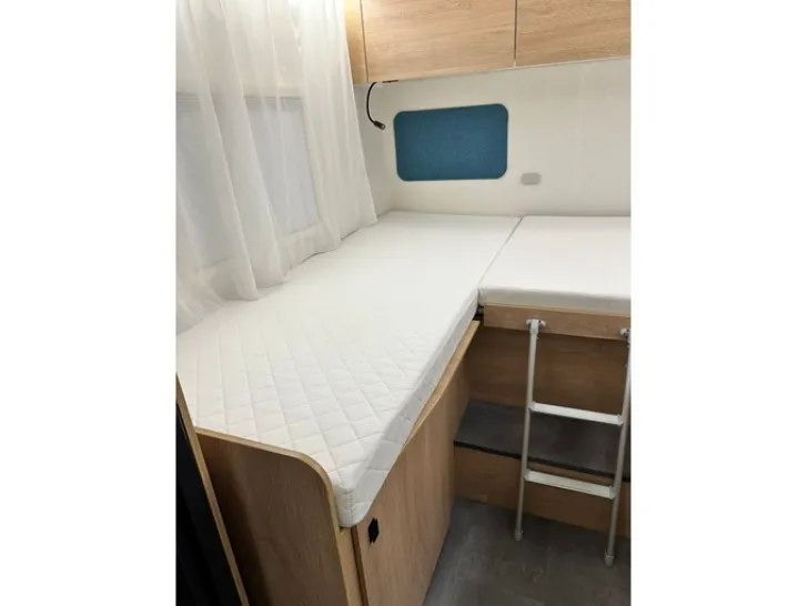 Fahrzeugbild Joa Camp Teilintegrierte 75T Well Maintained #6