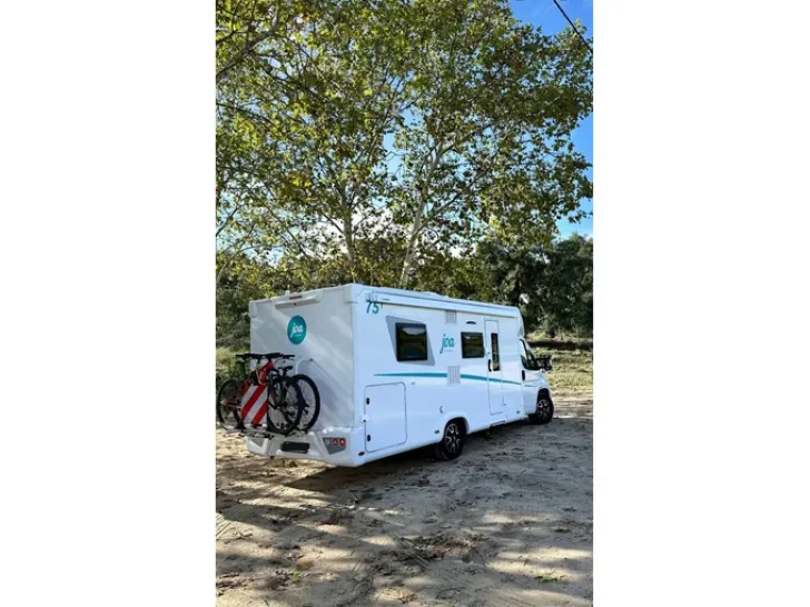 Fahrzeugbild Joa Camp Teilintegrierte 75T Well Maintained #7