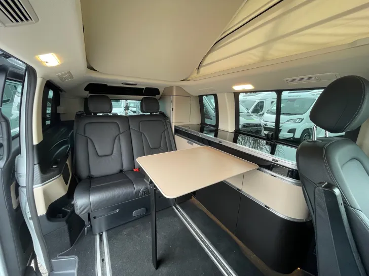 Fahrzeugbild Mercedes-Benz Marco Polo V 300d AMG #21