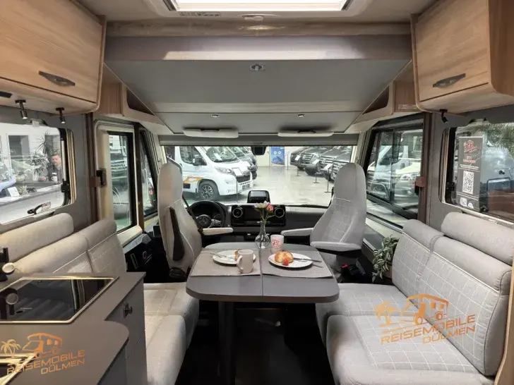 Fahrzeugbild Eura Mobil Integra Line GT 726EF Mondial Pakete MBUX #14