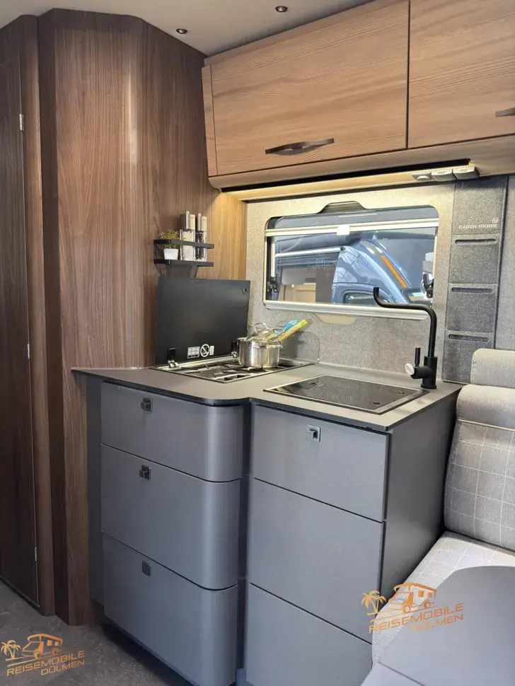 Fahrzeugbild Eura Mobil Integra Line GT 726EF Mondial Pakete MBUX #18