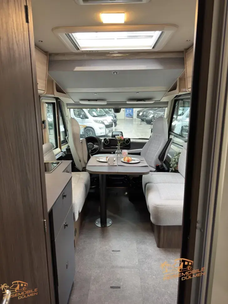 Fahrzeugbild Eura Mobil Integra Line GT 726EF Mondial Pakete MBUX #28