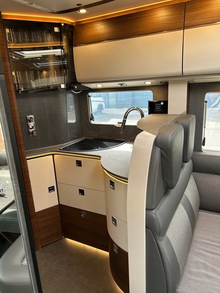 Fahrzeugbild Carthago chic c-line T 4.9 LE #13