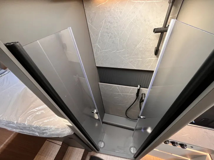 Fahrzeugbild Hymer B-MC I 680 *Premium*Arktis*W-LAN* #18