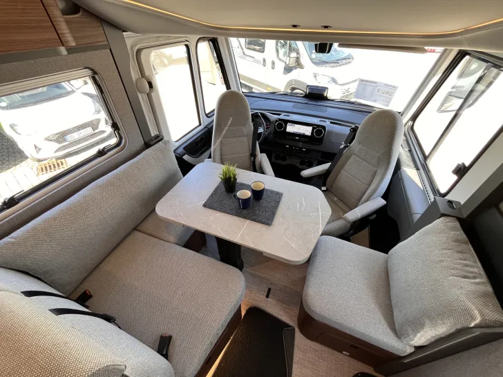 Fahrzeugbild Hymer B-MC I 680 *Premium*Arktis*W-LAN* #30