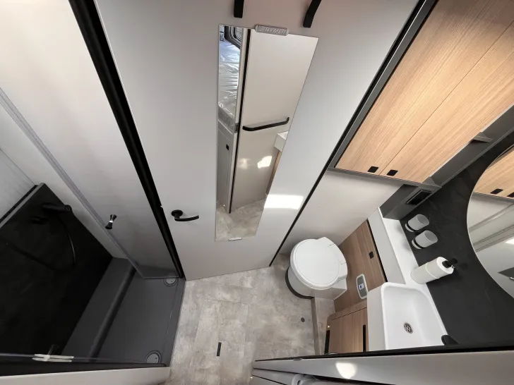 Fahrzeugbild Hymer B-MC T 680 *Premium*Arktis*Winter*W-LAN* #21