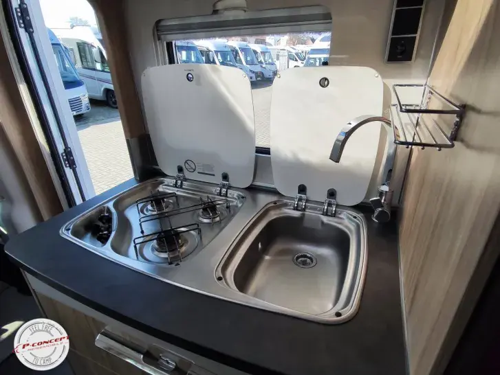 Fahrzeugbild Hymer Exsis-t 588 Anhängerkupplung #16