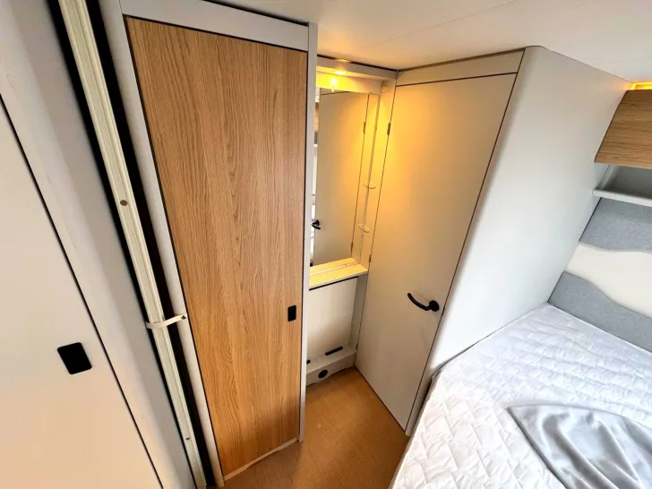 Fahrzeugbild Bürstner B66 465 TS DUSCHE|GROSSER KÜHLSCHRANK|AUFLASTUNG #19