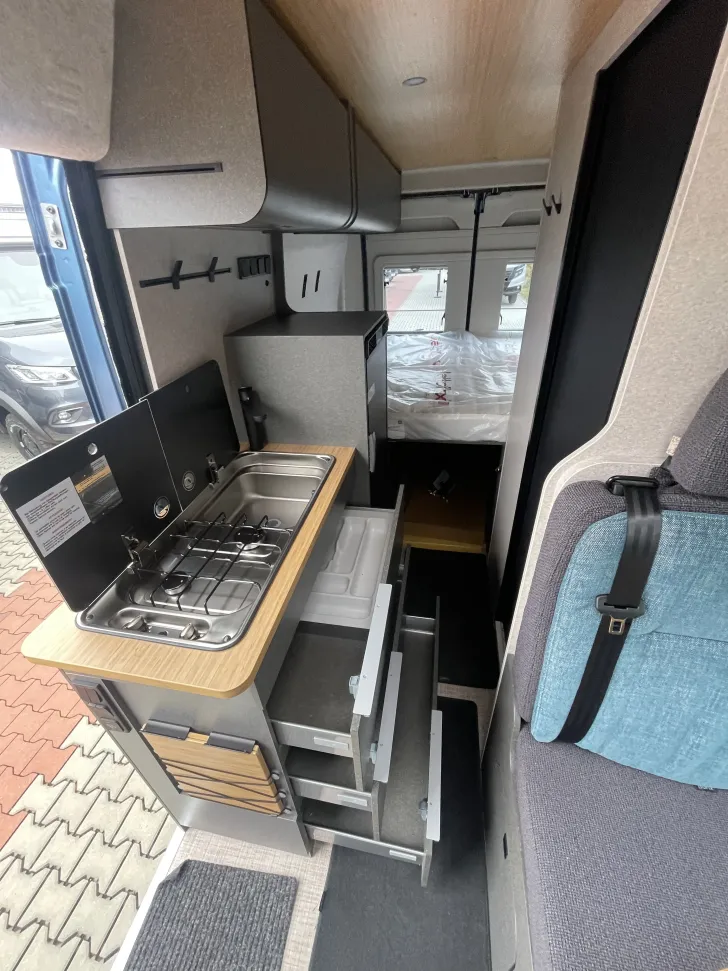 Fahrzeugbild Hymer Camper Van Redwood 601 AUTOMATIK, AUFSTELLDACH, NAVI #13