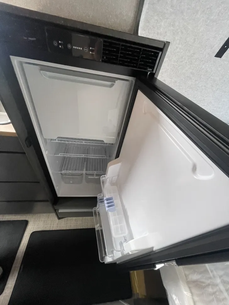 Fahrzeugbild Hymer Camper Van Redwood 601 AUTOMATIK, AUFSTELLDACH, NAVI #15