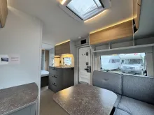Fahrzeugbild Bürstner B66 485 TS 1800KG|DUSCHE|KOMFORT-AUSSTATTUNG #8