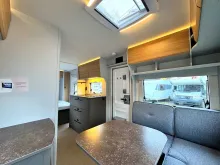 Fahrzeugbild Bürstner B66 485 TS 1800KG|DUSCHE|KOMFORT-AUSSTATTUNG #8