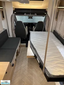 Fahrzeugbild Challenger 270 Graphite Edition #9