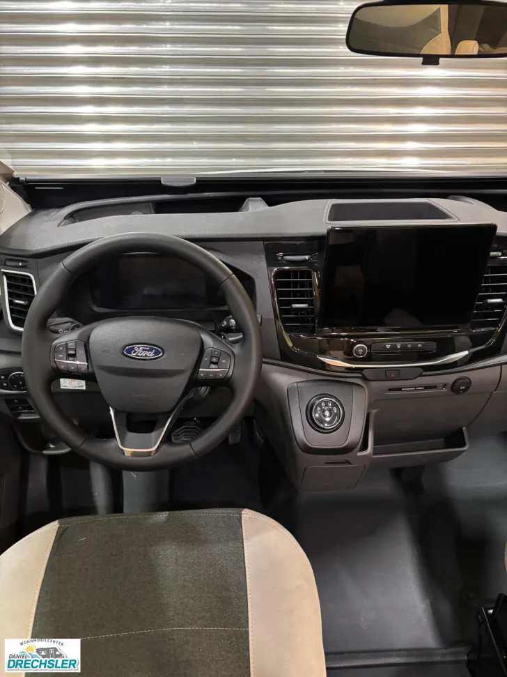 Fahrzeugbild Challenger 270 Graphite Edition #19