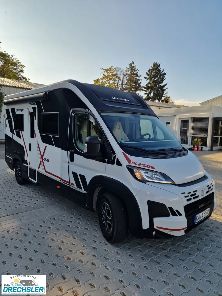 Fahrzeugbild Challenger X 250 Open Edition #2