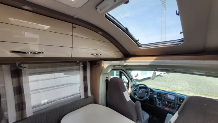 Fahrzeugbild Dethleffs Esprit T 7150-2 EB *SAT*TV*Klima*AHK*Hubstützen* #14