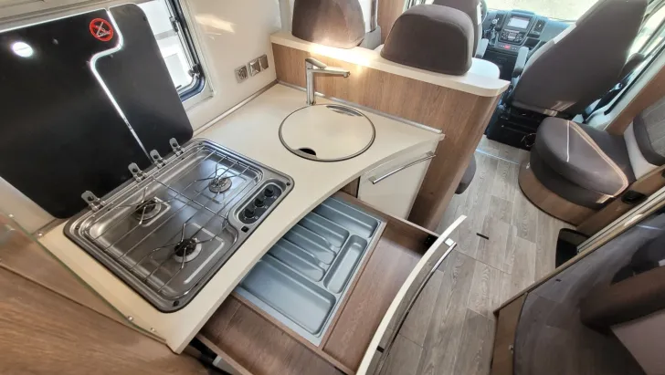 Fahrzeugbild Dethleffs Esprit T 7150-2 EB *SAT*TV*Klima*AHK*Hubstützen* #17