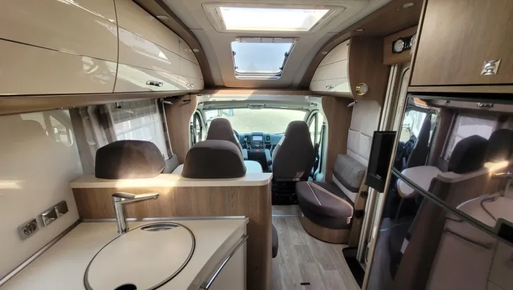 Fahrzeugbild Dethleffs Esprit T 7150-2 EB *SAT*TV*Klima*AHK*Hubstützen* #18