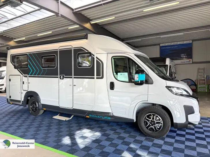 Fahrzeugbild Bürstner Signature SFT 7.0 VERFÜGBAR AB OKTOBER 2026 #1